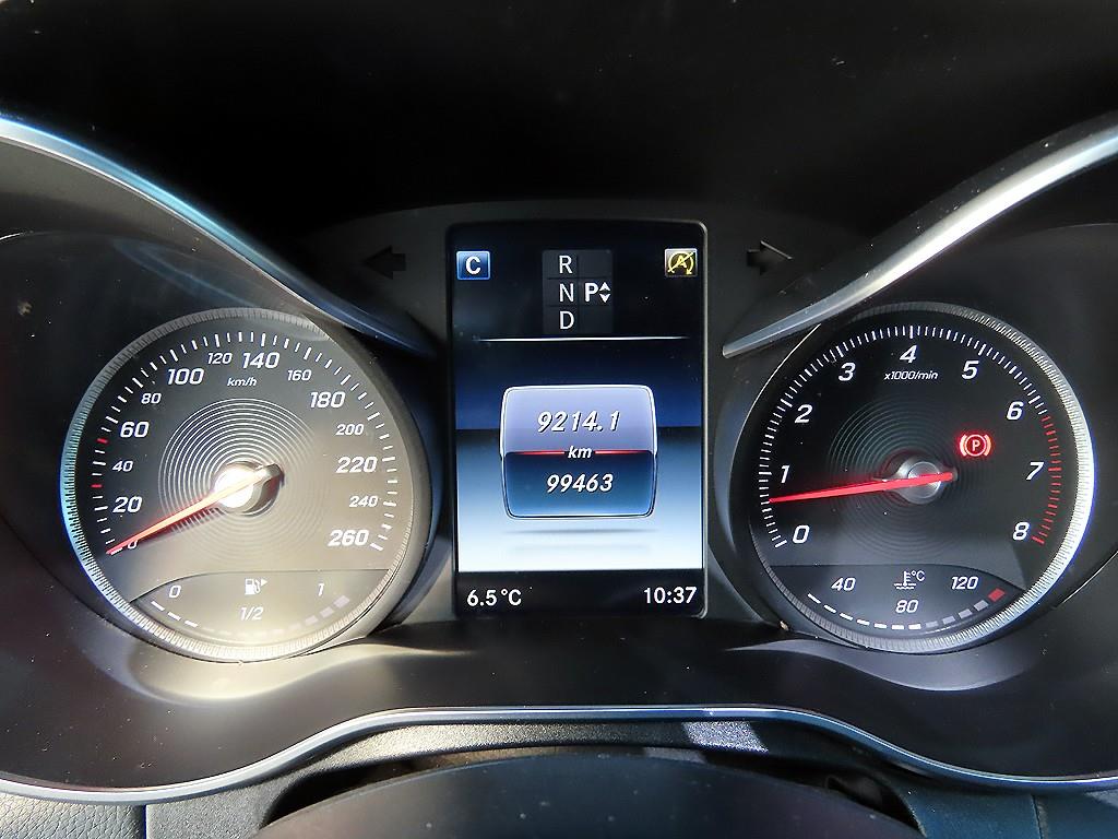 Mercedes Benz C Class - Vista 4