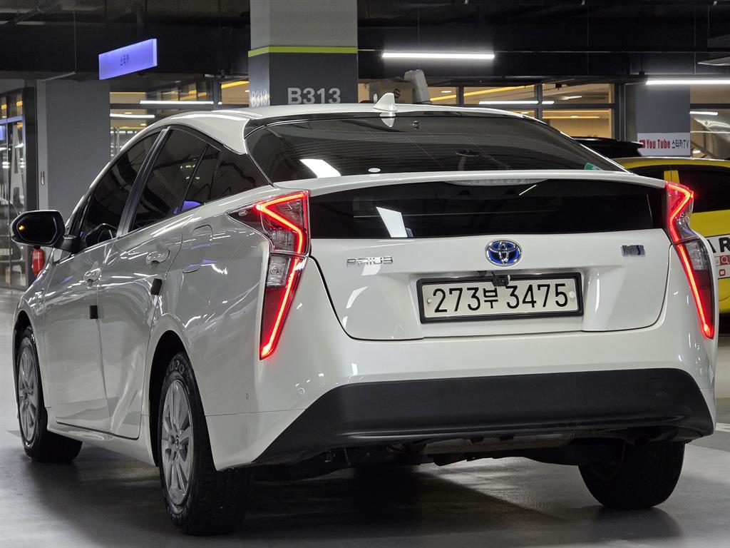 Toyota Prius - Vista 4