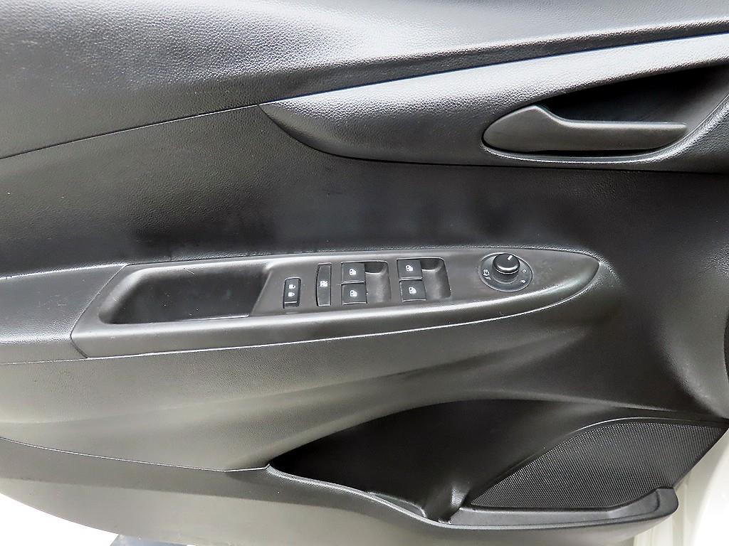 Chevrolet Spark - Vista 11