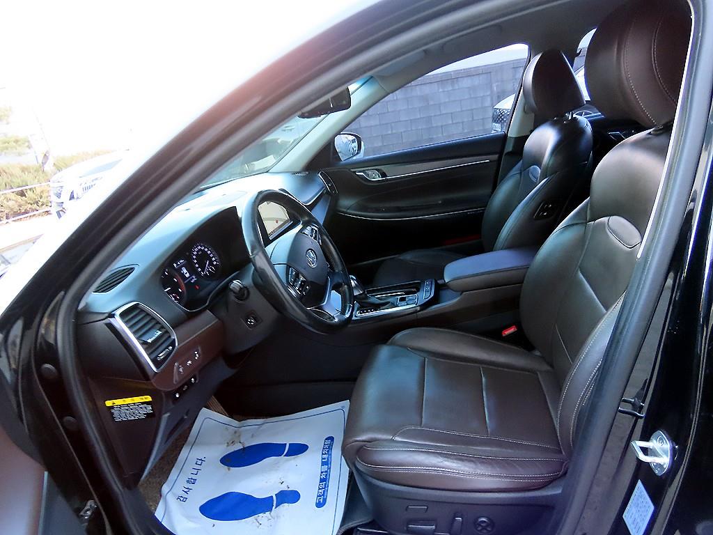 HYUNDAI Grandeur - Vista 5