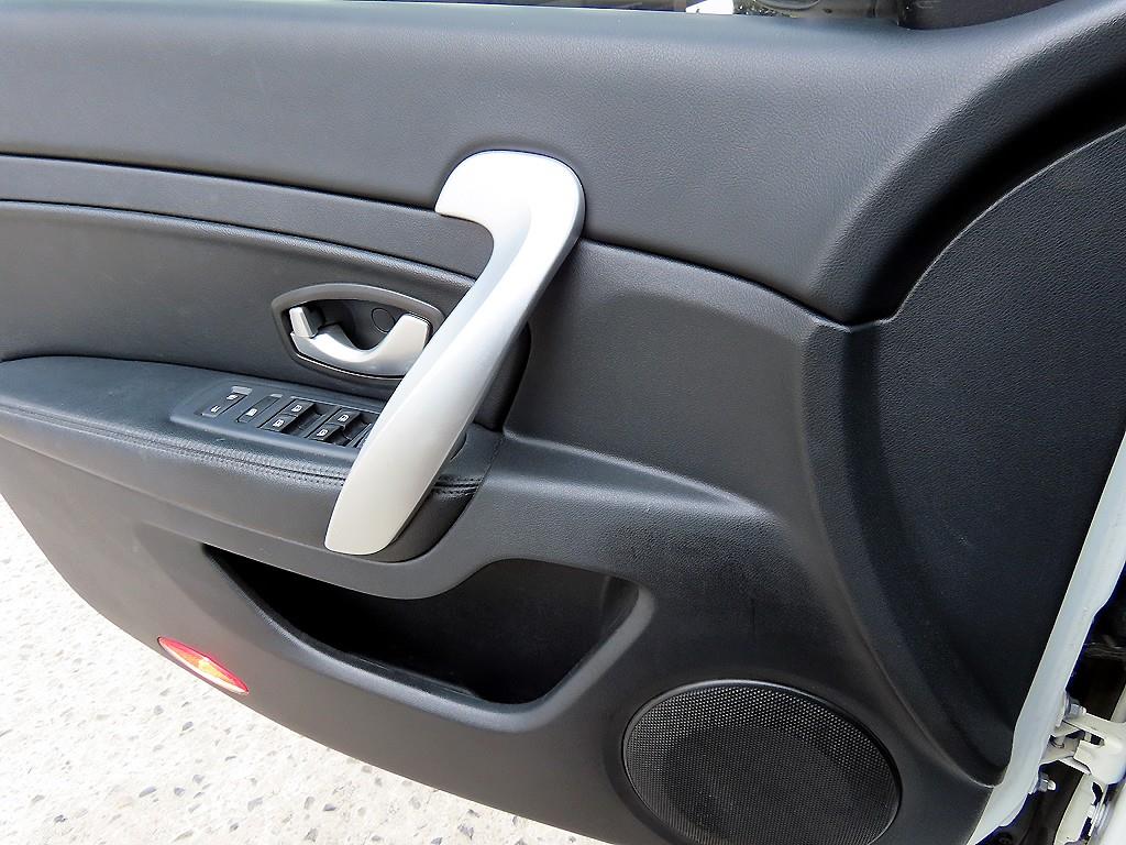 SAMSUNG SM5 - Vista 11