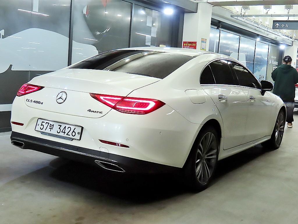 Mercedes Benz CLS Class - Vista 4