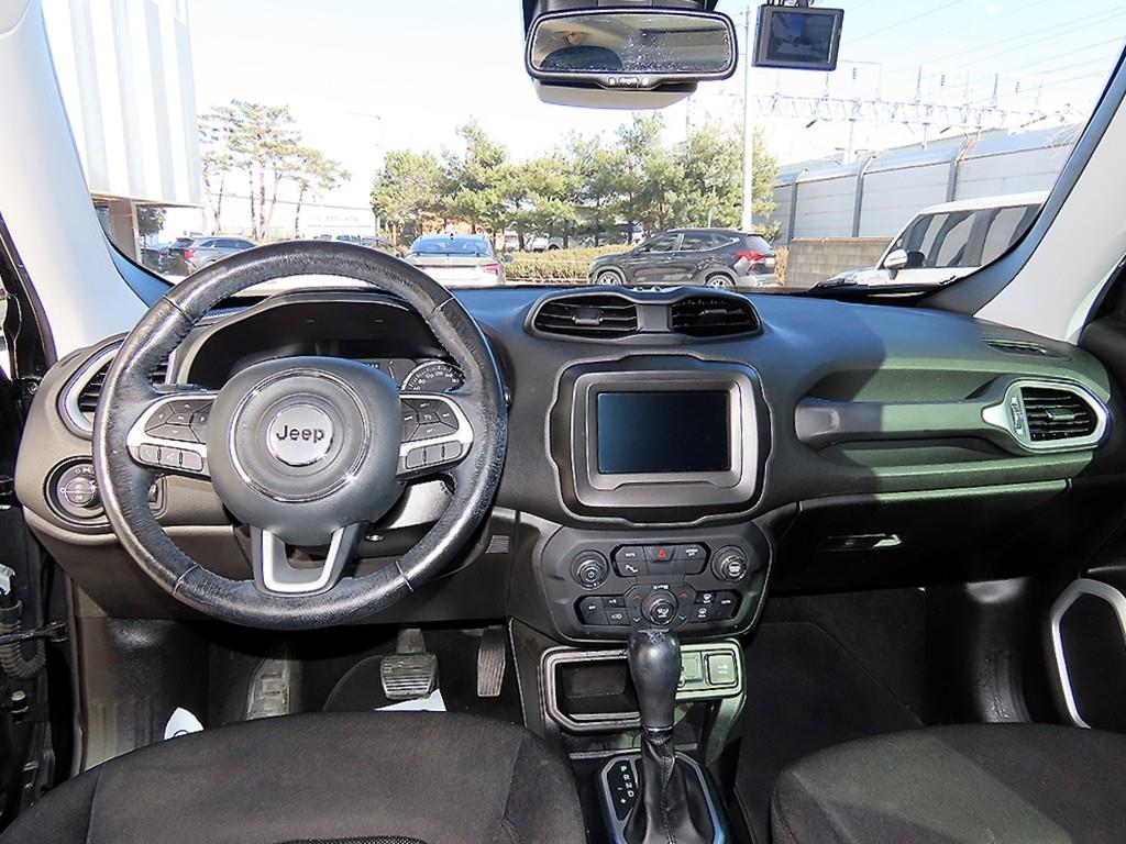 Jeep Renegade - Vista 10