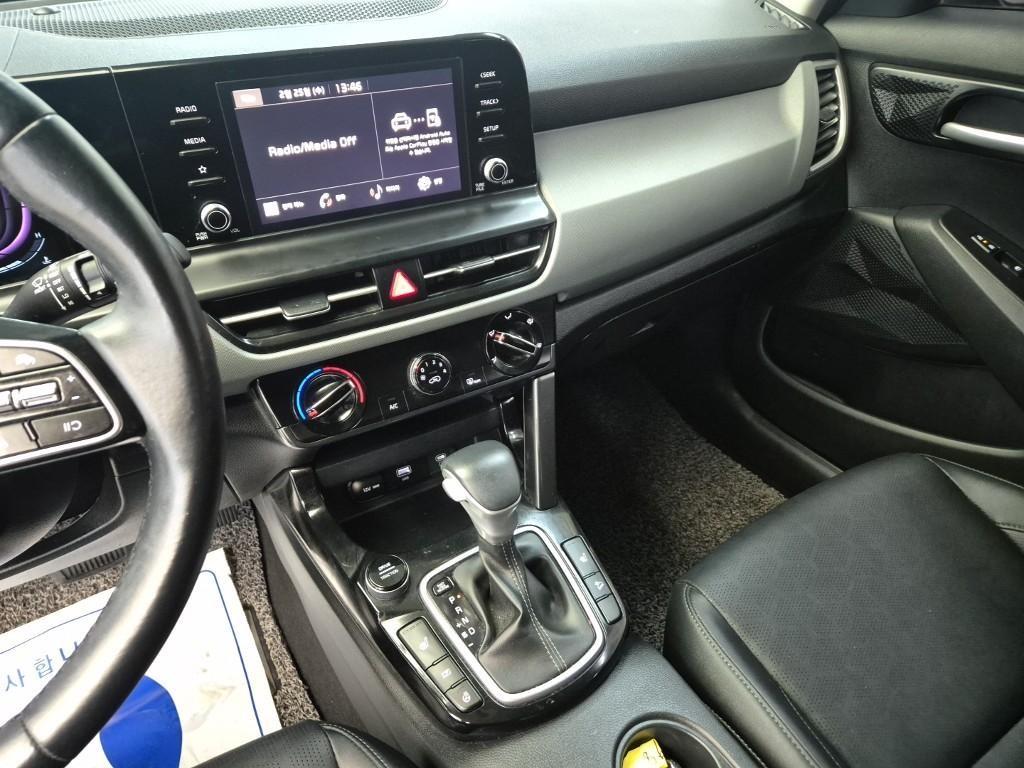 KIA Seltos - Vista 10