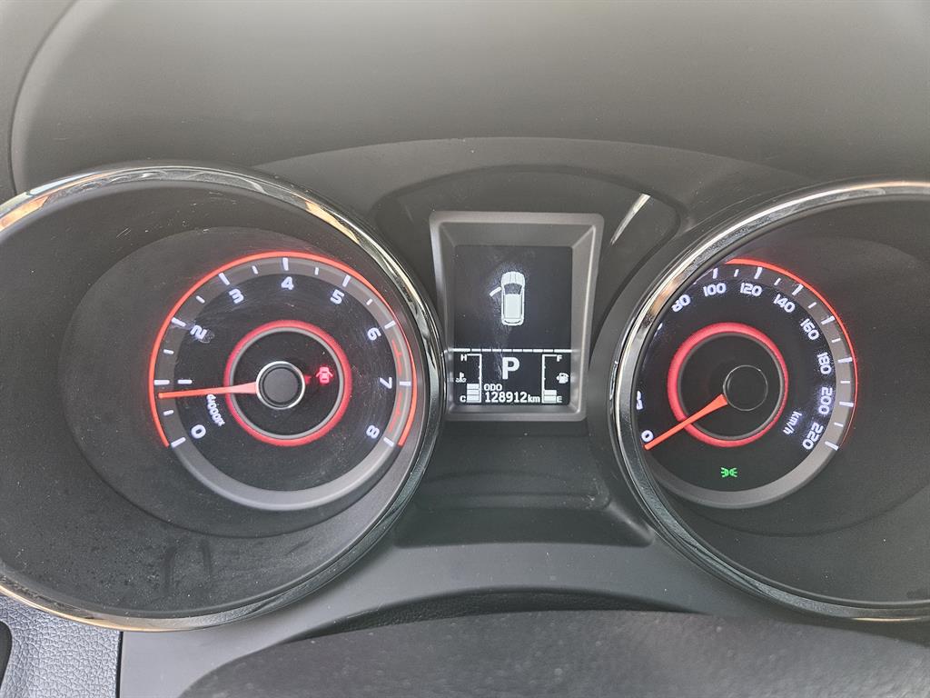 Ssangyong Tivoli 2019 Blanco - Importación desde Corea - HF Imports Iquique - Foto 14