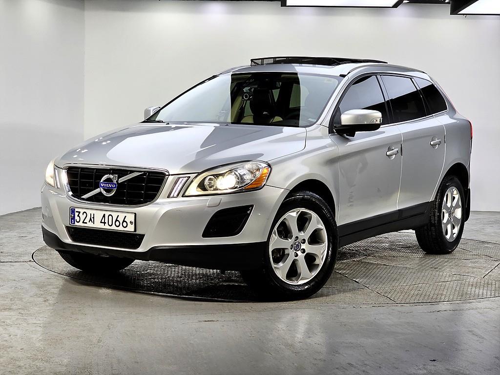 Volvo XC60 2011 Plateado - Importación desde Corea - HF Imports Iquique - Foto 1