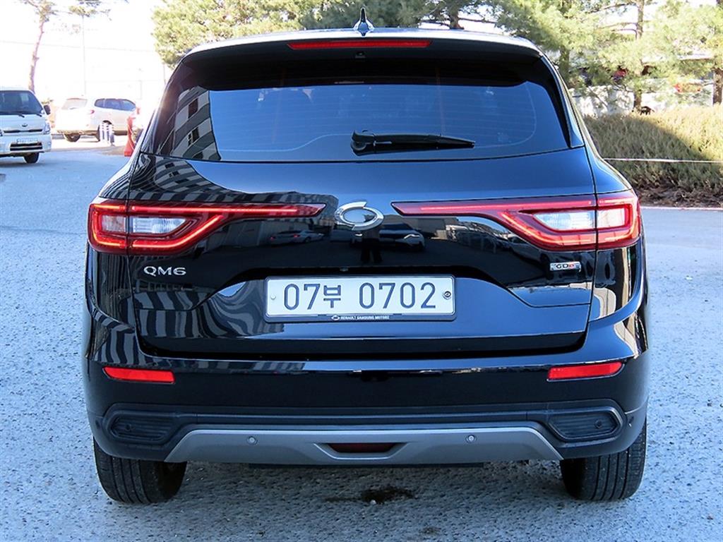 SAMSUNG QM6 - Vista 4