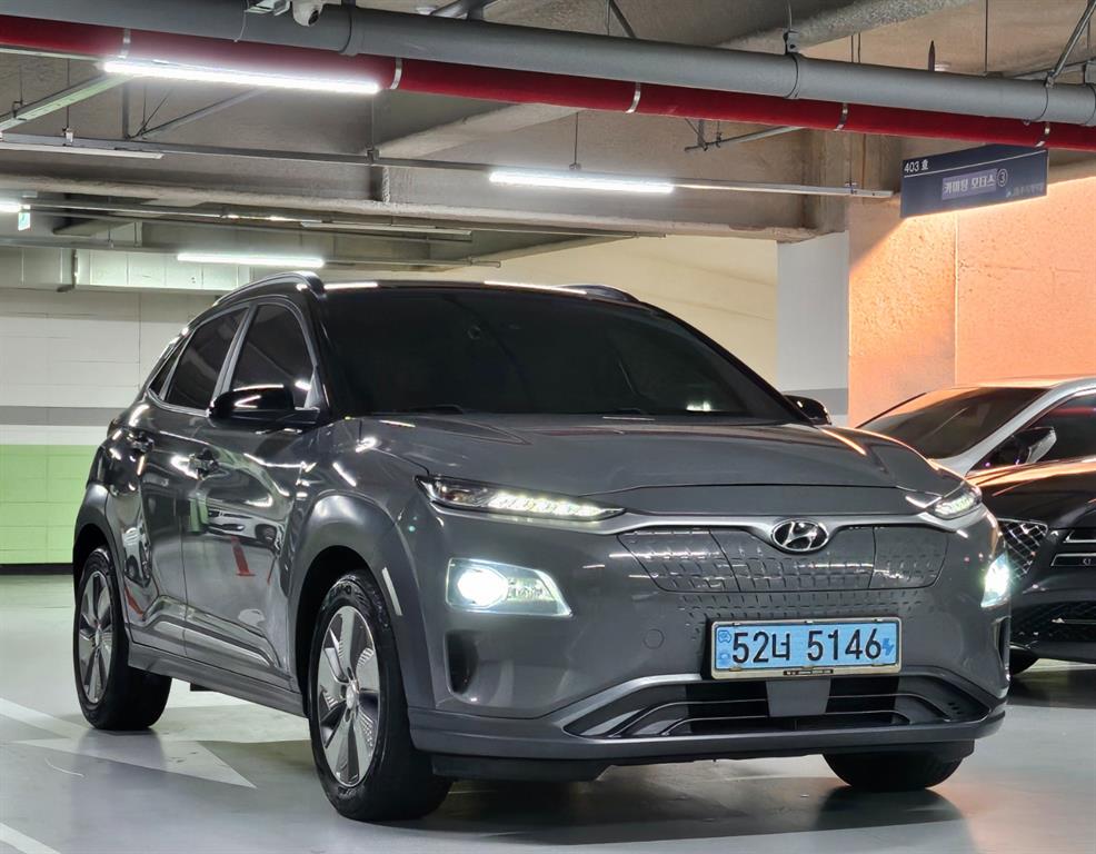 HYUNDAI Kona - Vista 4