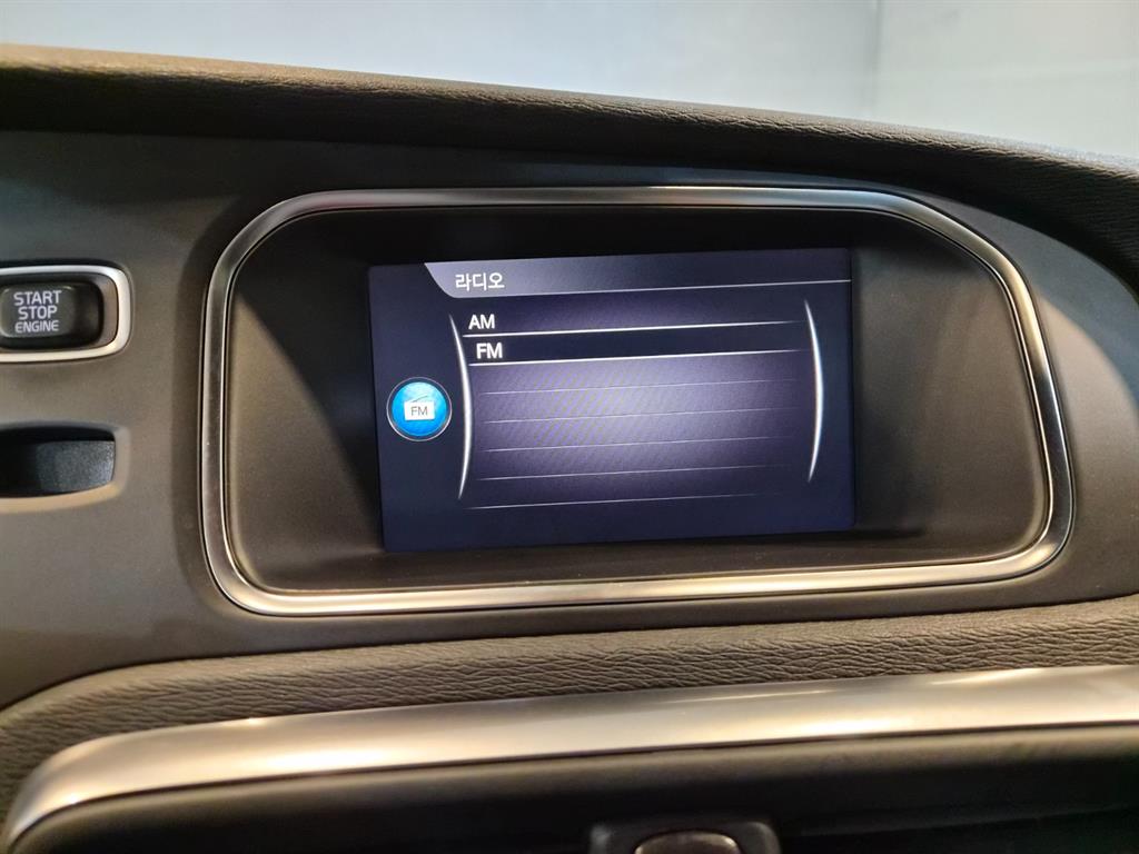 Volvo V40 2018 Gris - Importación desde Corea - HF Imports Iquique - Foto 13