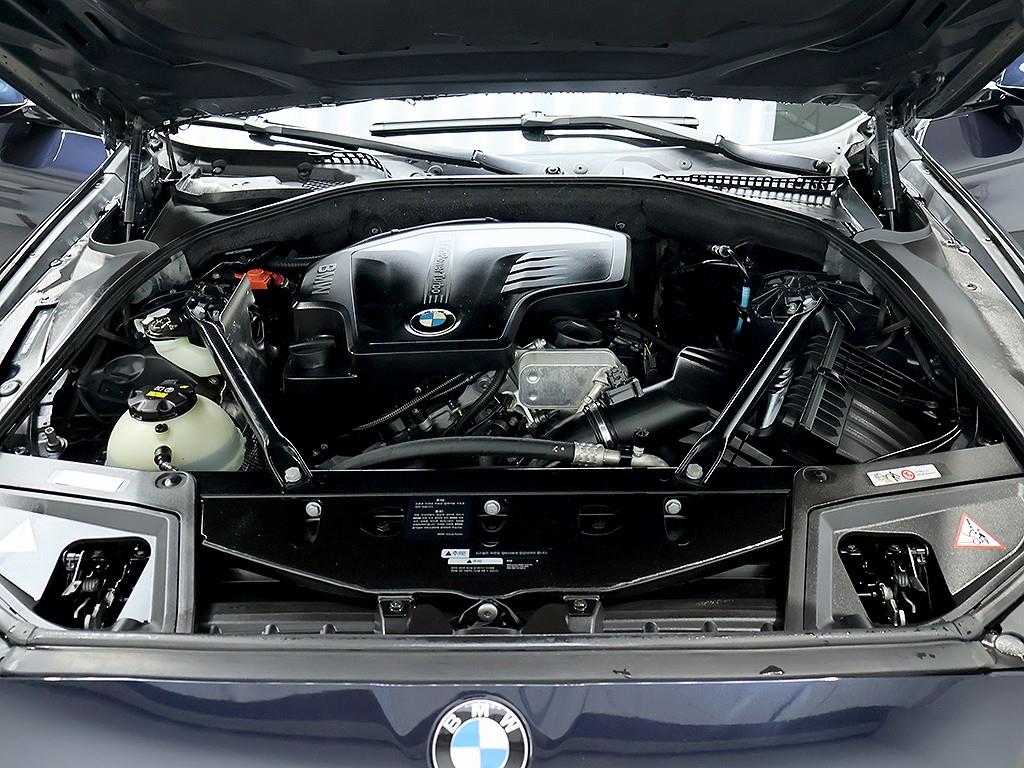 BMW 5 Series 2016 Negro - Importación desde Corea - HF Imports Iquique - Foto 8