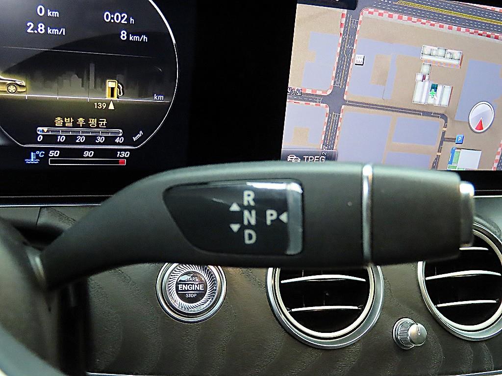 Mercedes Benz E class - Vista 10