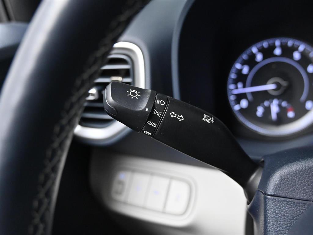 HYUNDAI Venue 2020 Gris - Importación desde Corea - HF Imports Iquique - Foto 16