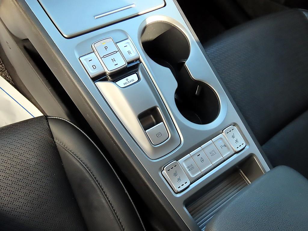 HYUNDAI Kona - Vista 11