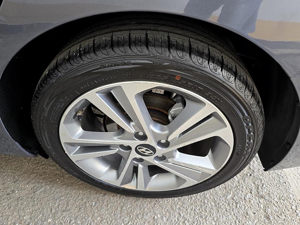 HYUNDAI Avante 2017 Gris - Importación desde Corea - HF Imports Iquique - Foto 19