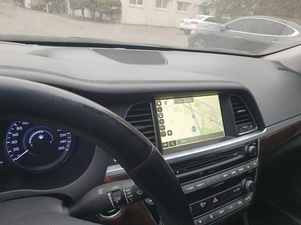 HYUNDAI Aslan - Vista 6