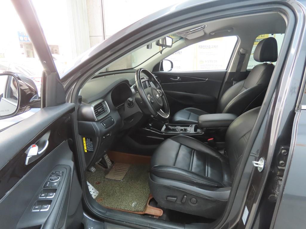 KIA Sorento - Vista 5