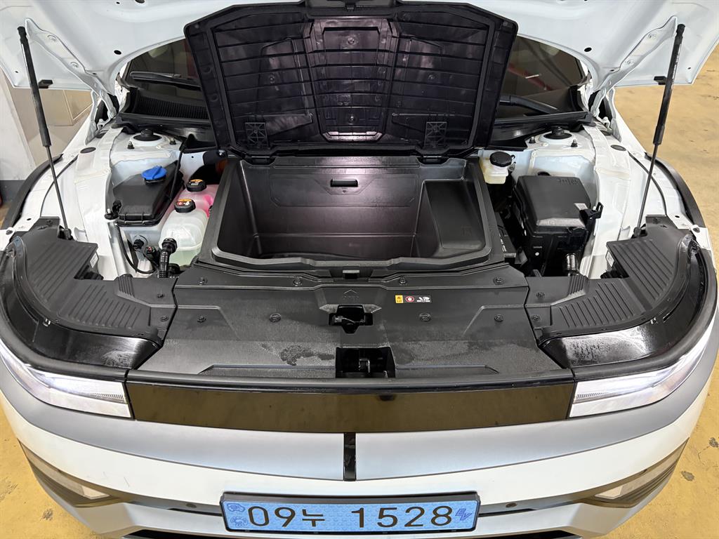 HYUNDAI Ioniq 5 - Vista 10