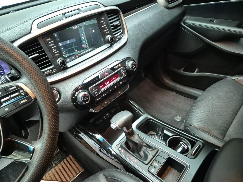 KIA Sorento - Vista 10