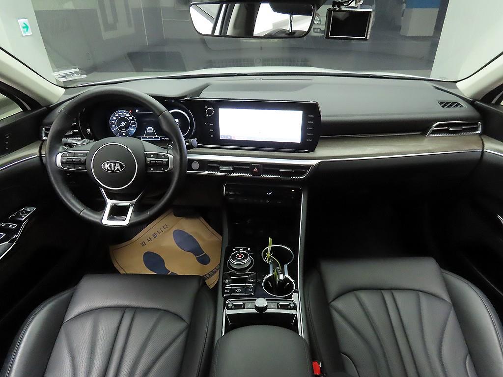 KIA K5 - Vista 8
