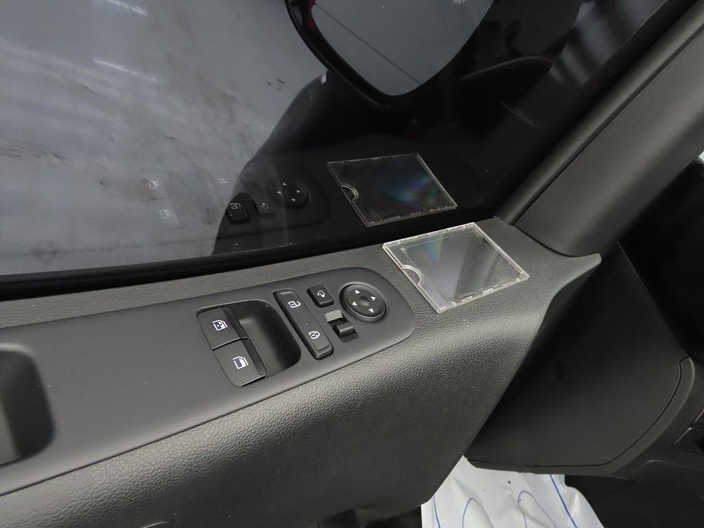 HYUNDAI Staria - Vista 11