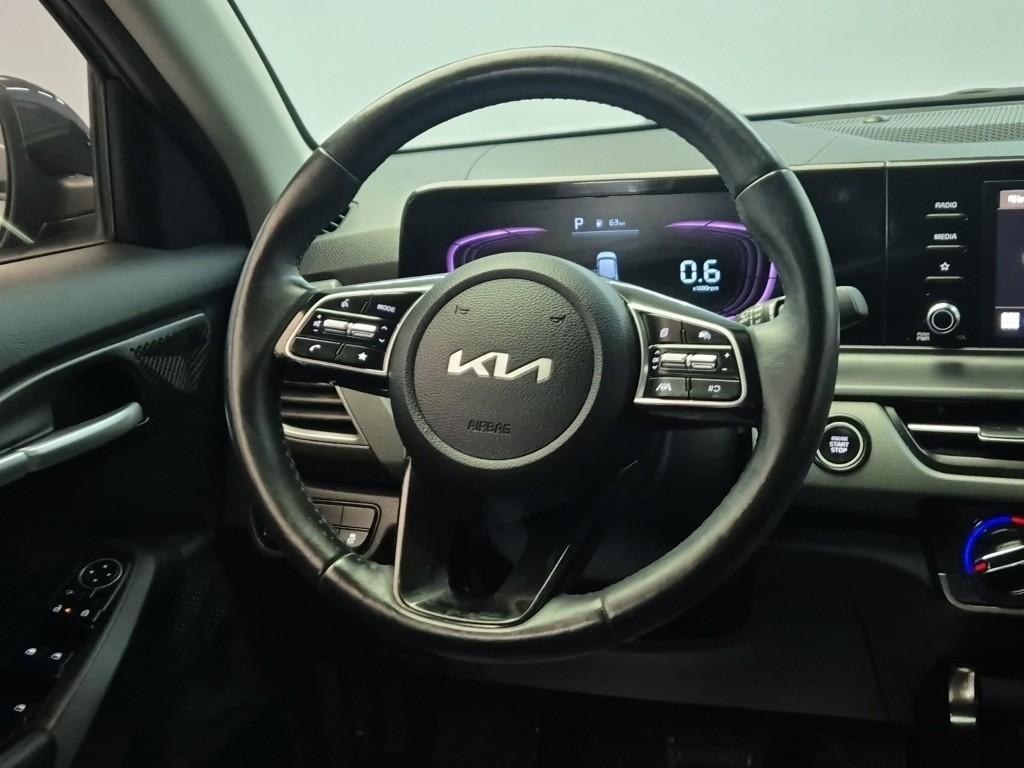 KIA Seltos - Vista 9