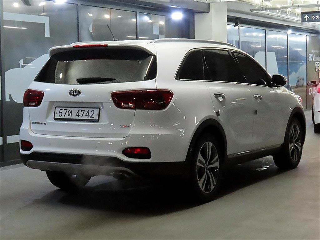 KIA Sorento - Vista 4