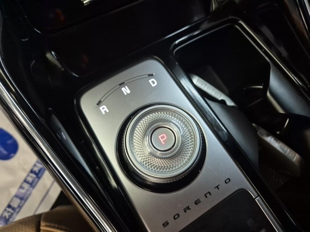KIA Sorento - Vista 8
