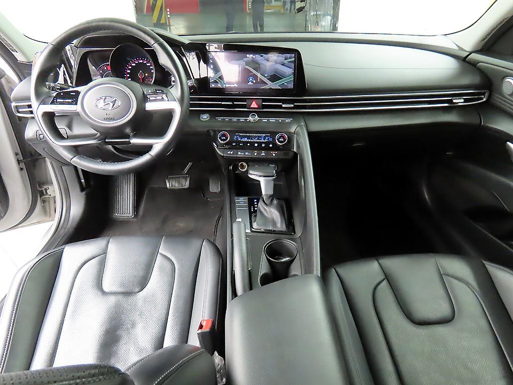 HYUNDAI Avante - Vista 7