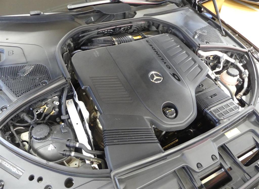 Mercedes Benz S Class - Vista 5