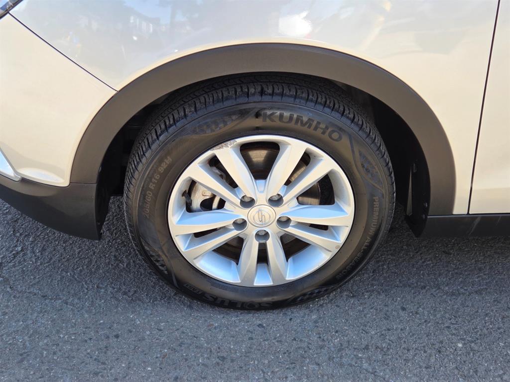 Ssangyong Tivoli 2015 Plateado - Importación desde Corea - HF Imports Iquique - Foto 20