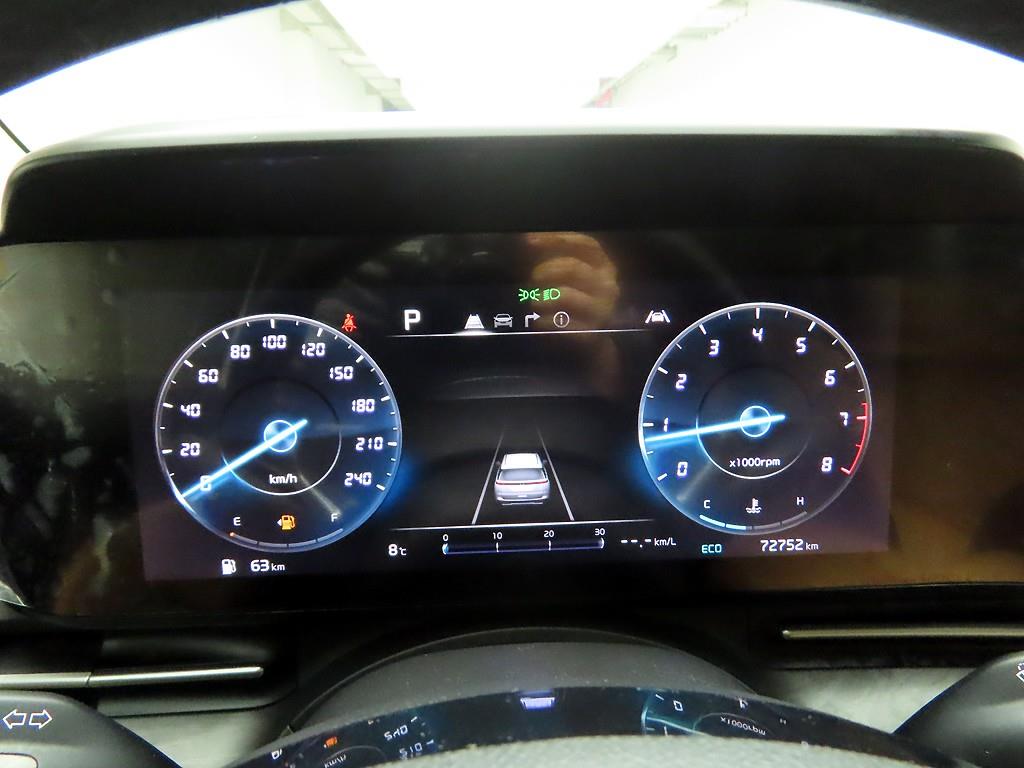 KIA Carnival - Vista 5