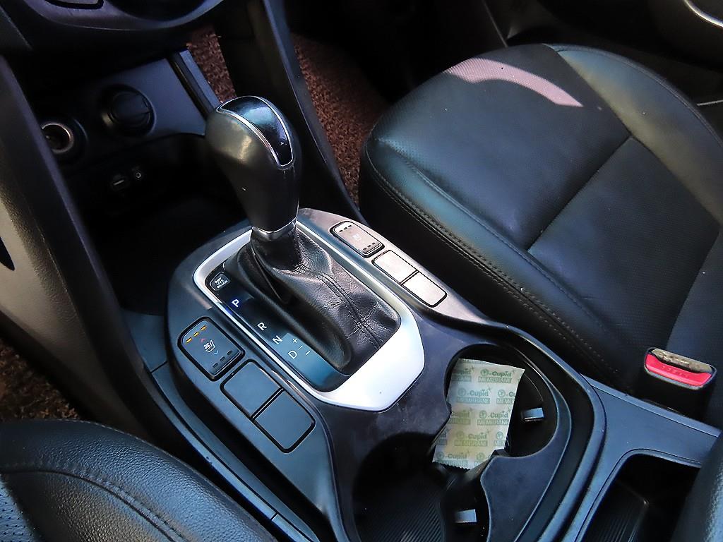 HYUNDAI Santa Fe - Vista 10