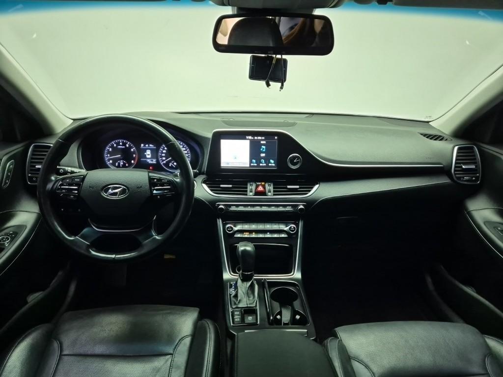 HYUNDAI Grandeur - Vista 7