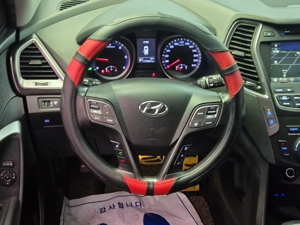 HYUNDAI Santa Fe - Vista 9