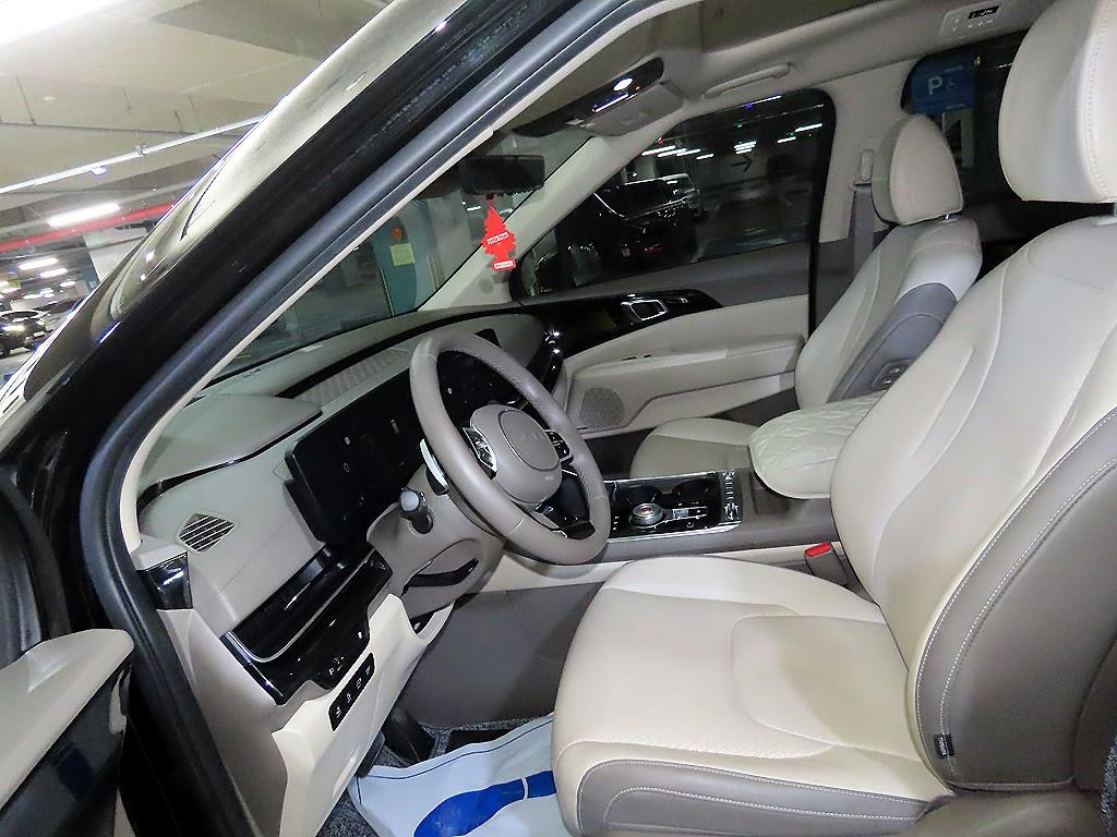 KIA Carnival - Vista 6