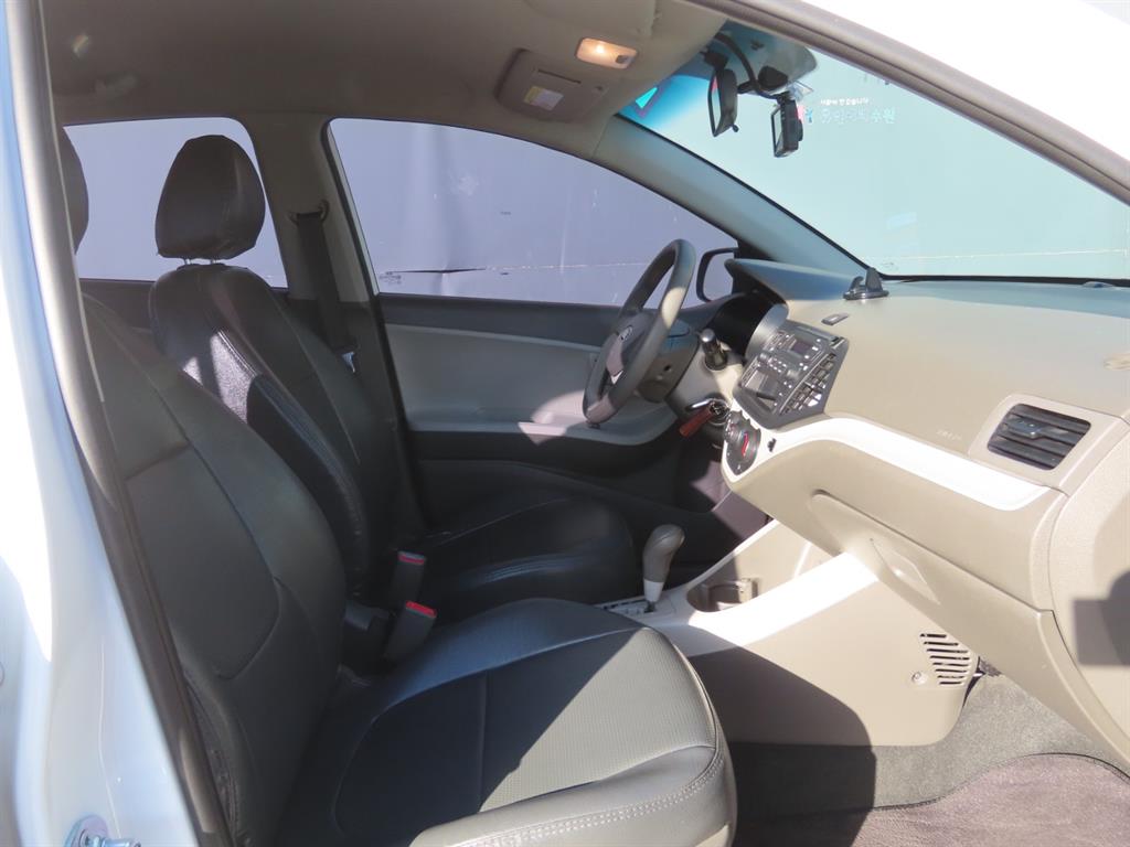 KIA Morning - Vista 11