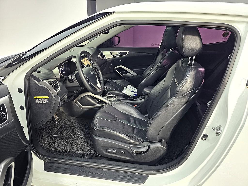 HYUNDAI Veloster - Vista 8