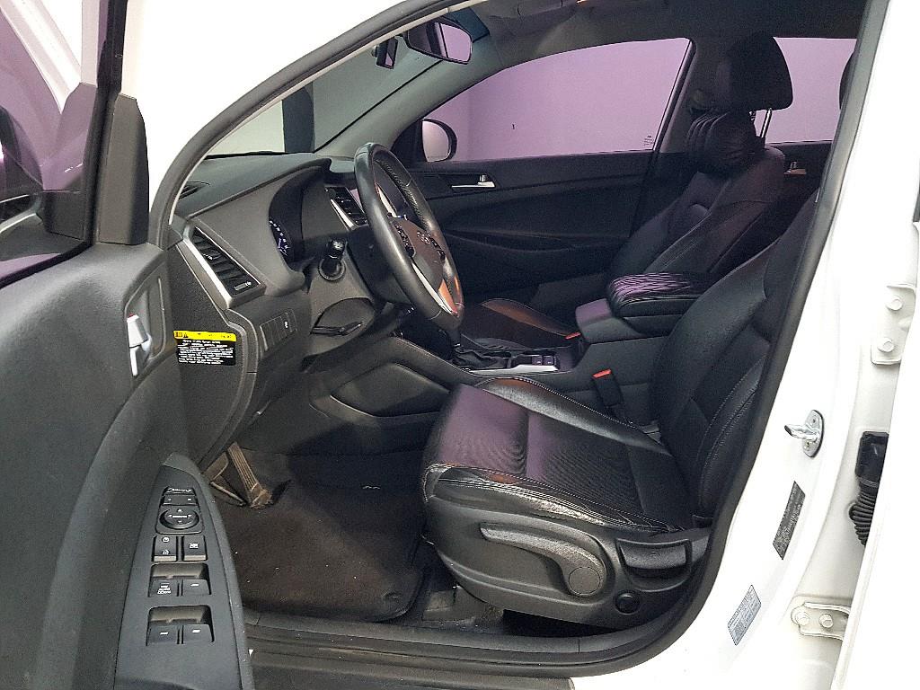 HYUNDAI Tucson - Vista 8