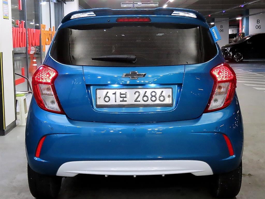 Chevrolet Spark - Vista 5