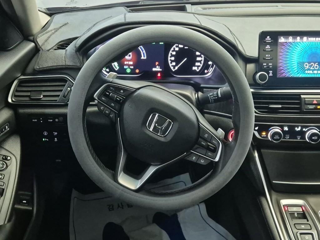 Honda Accord - Vista 9