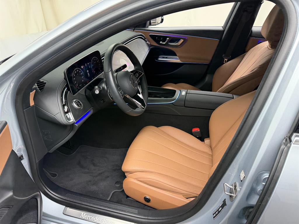 Mercedes Benz E class - Vista 10