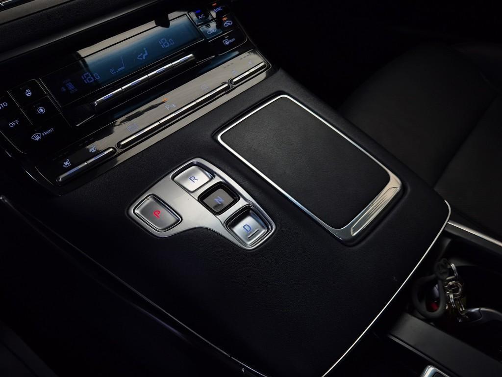 HYUNDAI Grandeur - Vista 8