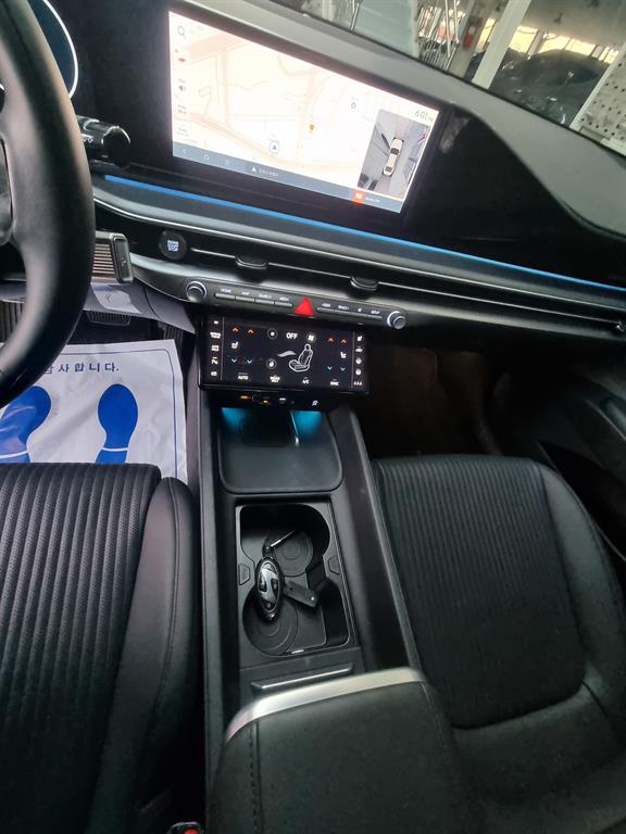 HYUNDAI Grandeur - Vista 12