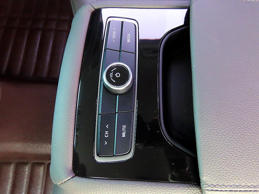 KIA K7 2019 Negro - Importación desde Corea - HF Imports Iquique - Foto 16