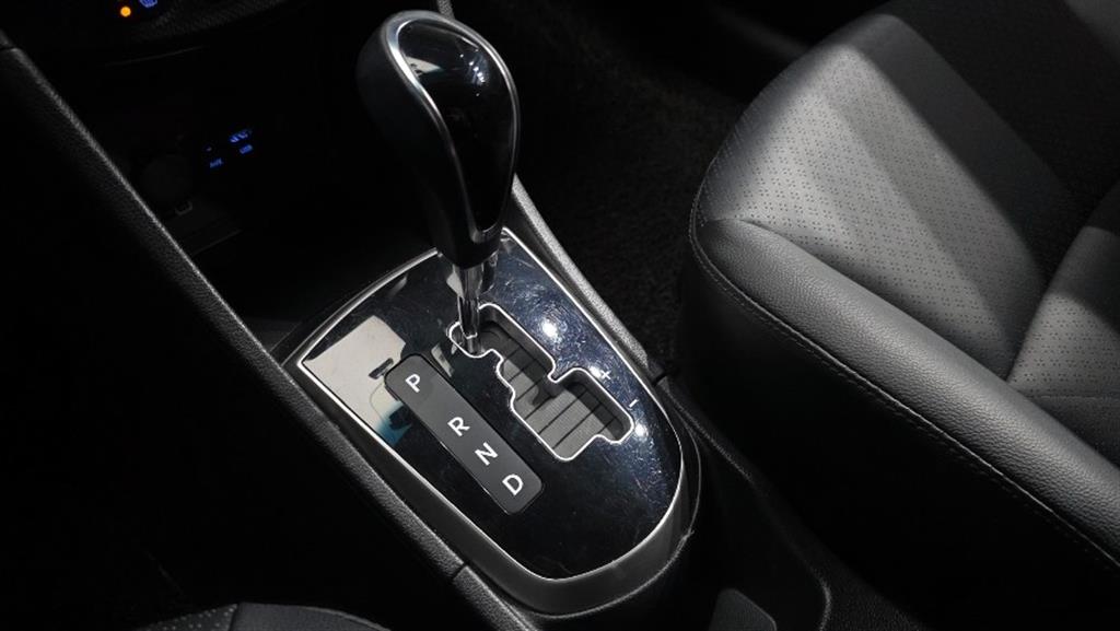 HYUNDAI Accent - Vista 9