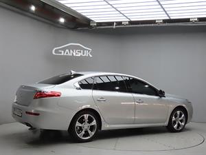 SAMSUNG SM7 - Vista 8