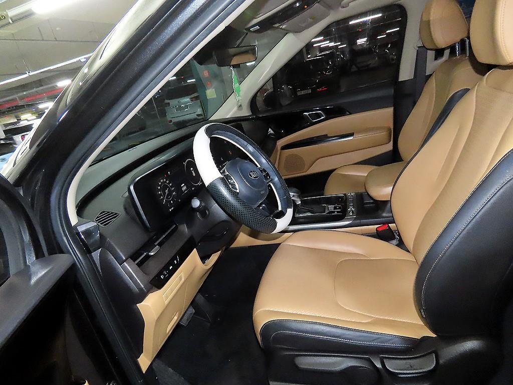 KIA Carnival - Vista 6