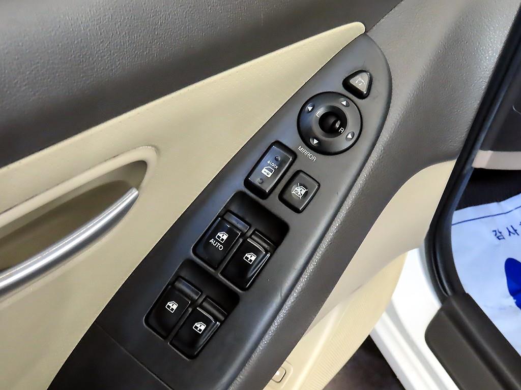 HYUNDAI Avante 2009 Blanco - Importación desde Corea - HF Imports Iquique - Foto 14