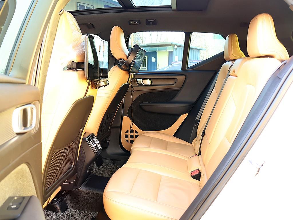 Volvo XC40 2020 Blanco - Importación desde Corea - HF Imports Iquique - Foto 11