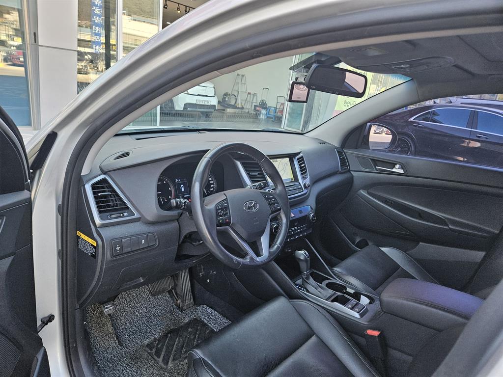 HYUNDAI Tucson - Vista 4